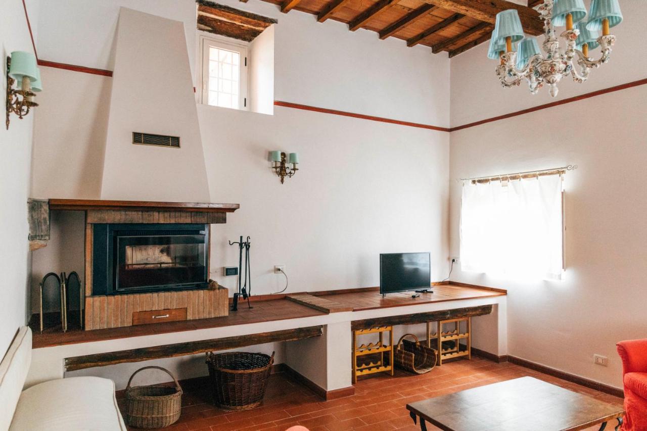 Tenuta San Giovanni Lucca - Borgo Del Locumone Bagian luar foto