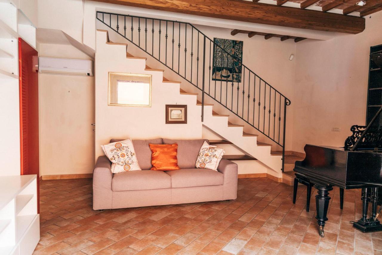 Tenuta San Giovanni Lucca - Borgo Del Locumone Bagian luar foto