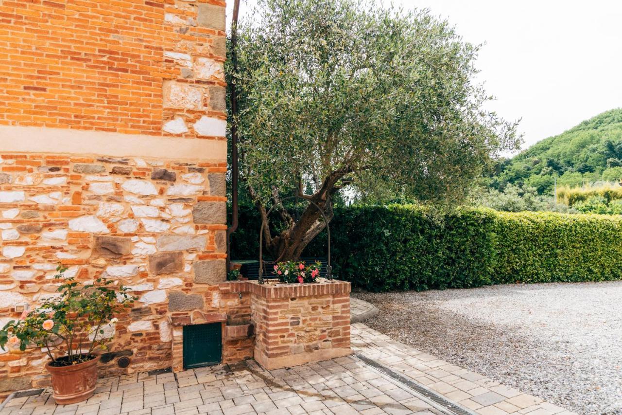 Tenuta San Giovanni Lucca - Borgo Del Locumone Bagian luar foto