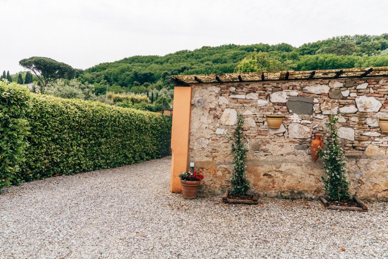 Tenuta San Giovanni Lucca - Borgo Del Locumone Bagian luar foto